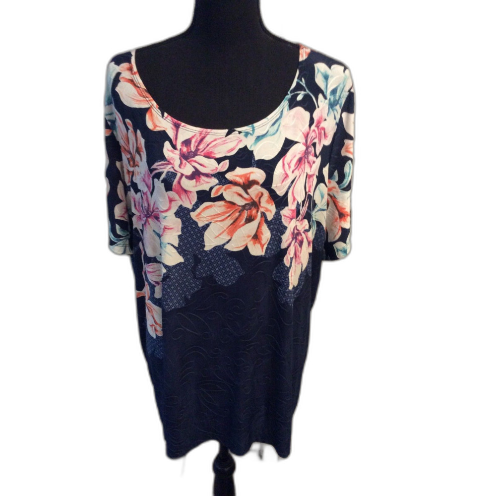 Plus Size 3X Blue Floral Short sleeve Shirt Embellished